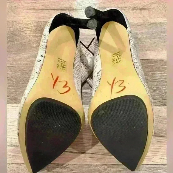 Michael Antonio 5" Snakeskin Ankle Boots Sz. 10 - Picture 5 of 5